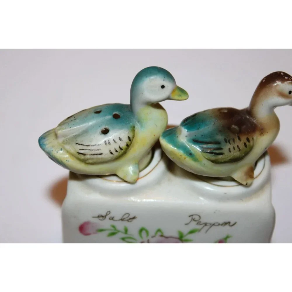 Salt & Pepper Shakers - Nodding Ducks in stand from Japan.